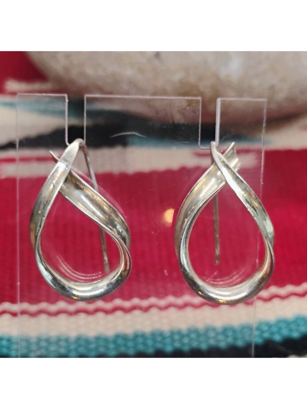 Sterling Silver Awareness Ribbon Pierced Crossover Hoop Earrings 4.6g - Picture 3 of 6